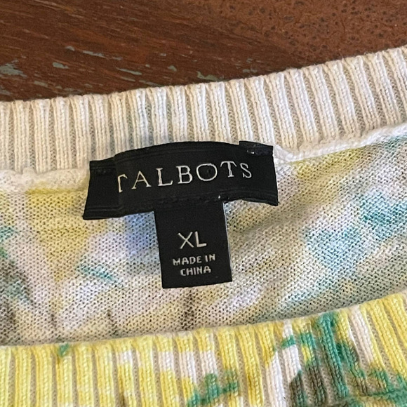 Talbots Women's Parrot Floral Knit Blouse Size XL - Picture 2 of 6
